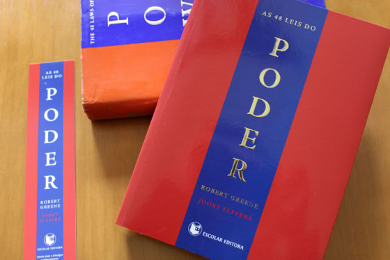 Cover of the Portuguese edition published by Escolar Editora